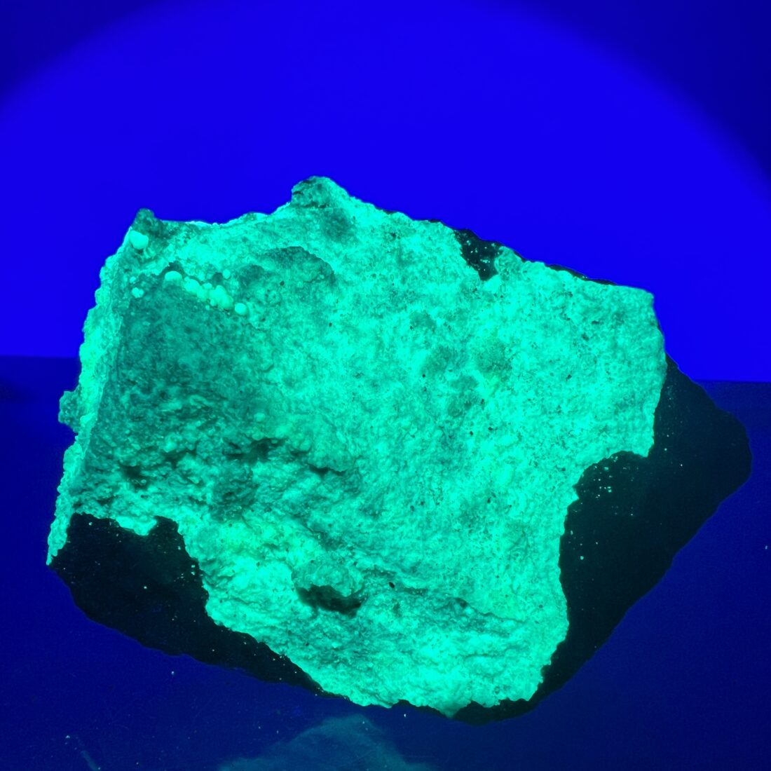 Andersonite Pickett Corral Mine, Montrose County, Colorado Persson