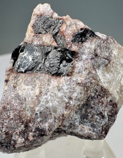 Allanite-(Ce)