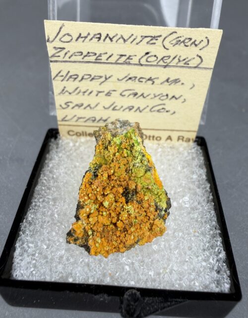 Johannite, Zippeite