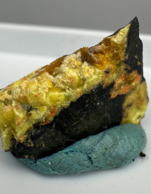 Studtite, Becquerelite, Metastudtite(?)