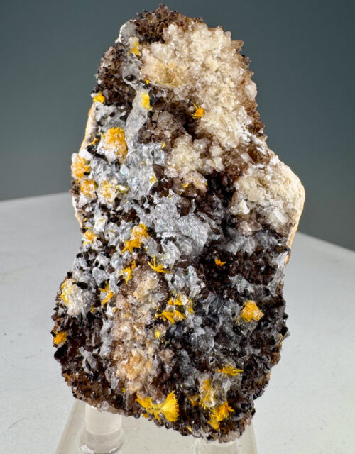 Boltwoodite, Calcite