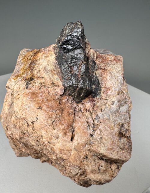 Samarskite-(Y)