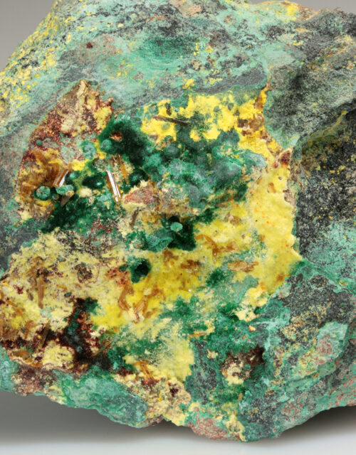 Baryte, Uranophane, Malachite, Guilleminite, Digenite