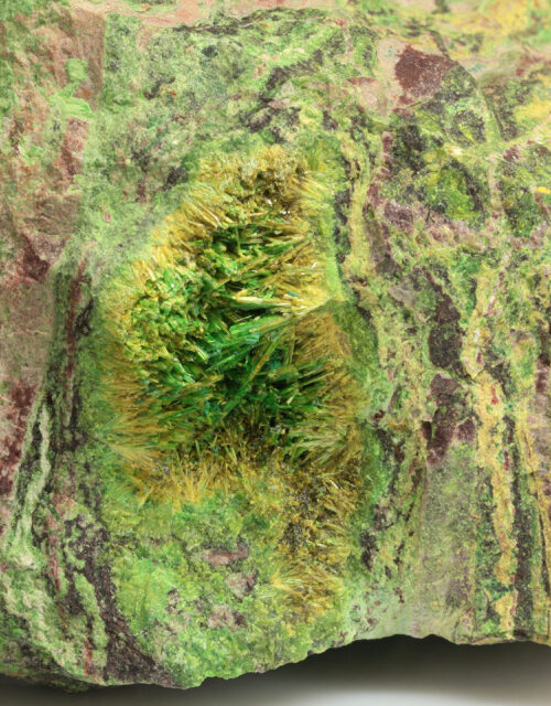 Cuprosklodowskite, Sklodowskite