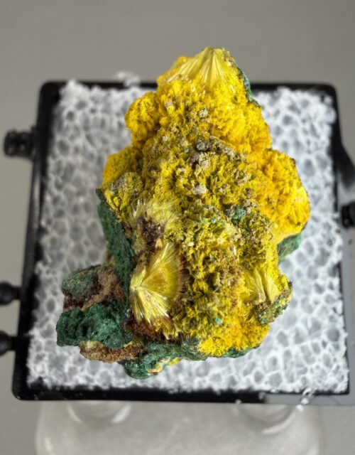 Schoepite ps. Rutherfordine, Malachite