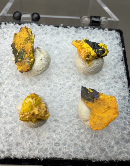 Soddyite, Schoepite, Curite