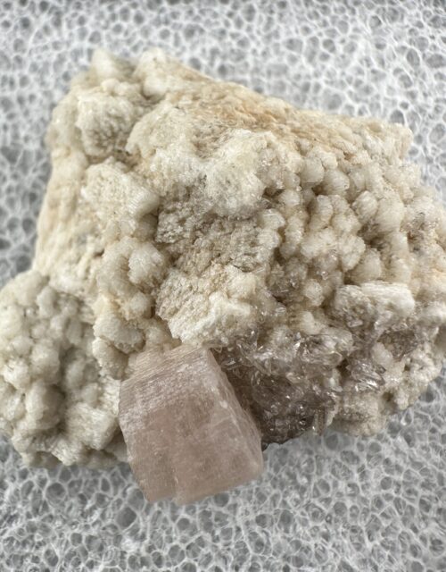 Zektzerite, Microcline