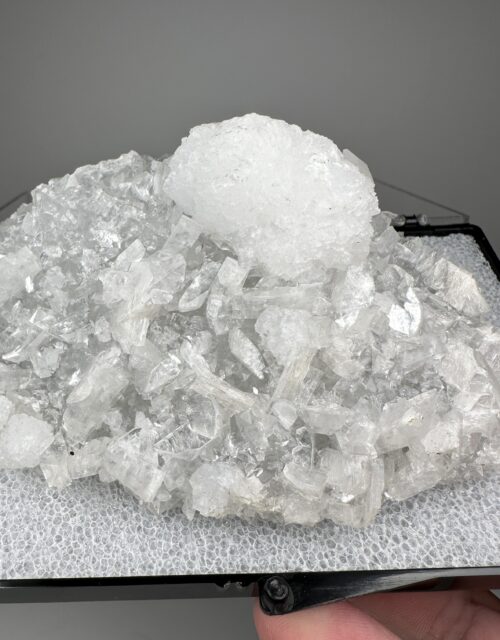 Goosecreekite, Heulandite