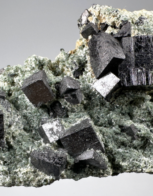 Perovskite, Clinochlore
