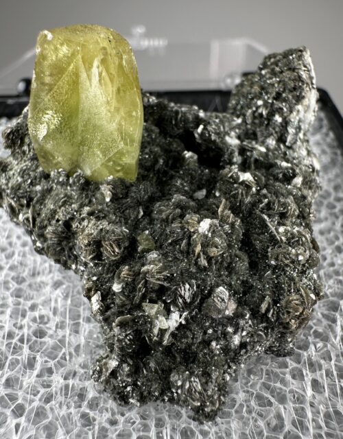 Titanite, Clinochlore